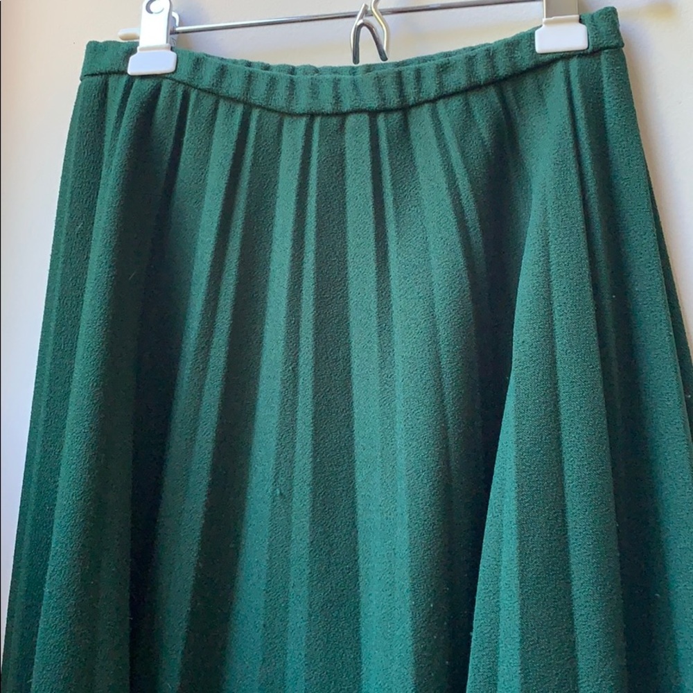 Vintage forest green pleated skirt
